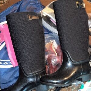 Black Knee-High Boots with Buckle Detail